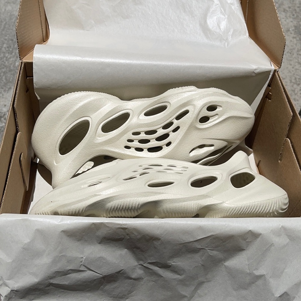 Yeezy foam runner